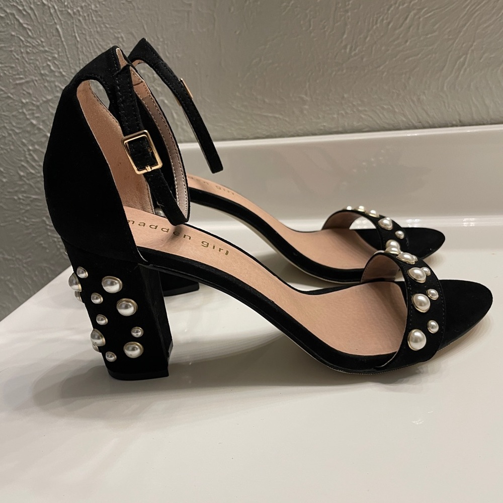 Madden Girl Pearl + Velvet black heels